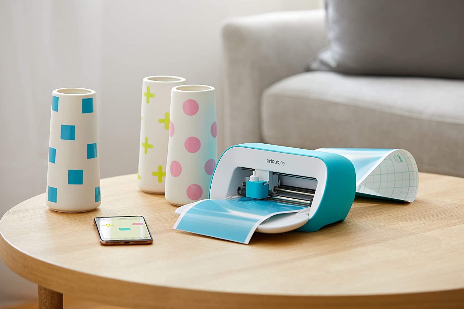 cricut machine working image