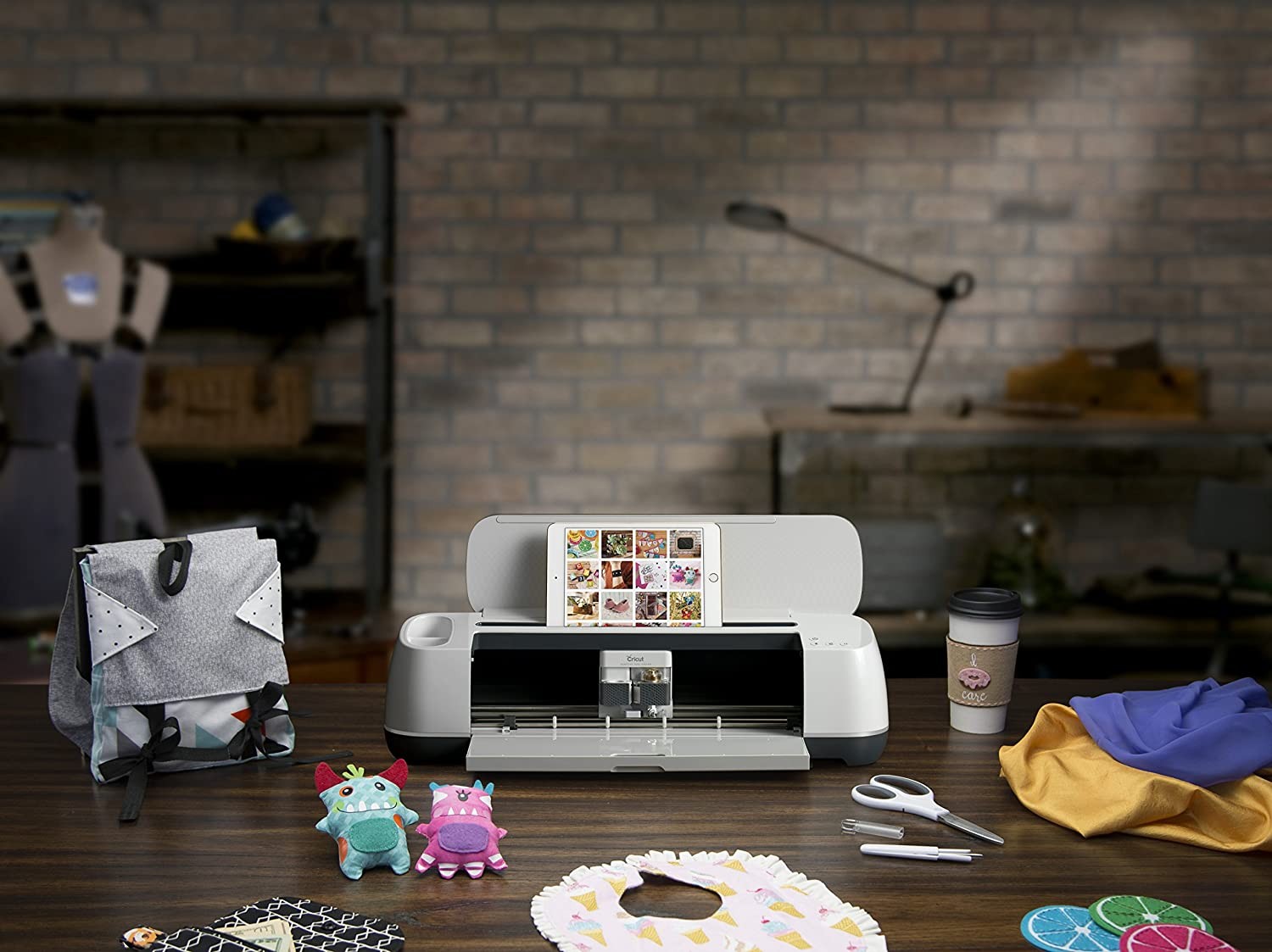 cricut maker cutting machine image