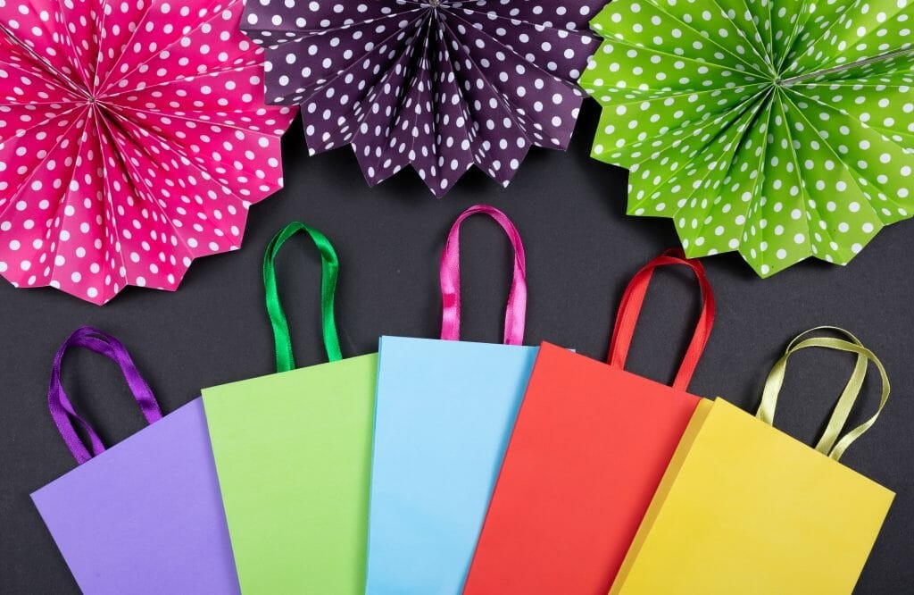 how to make a bag from wrapping paper