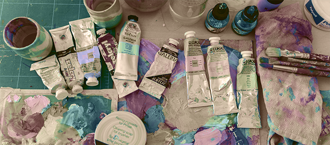 Can you use acrylic paint on fabric