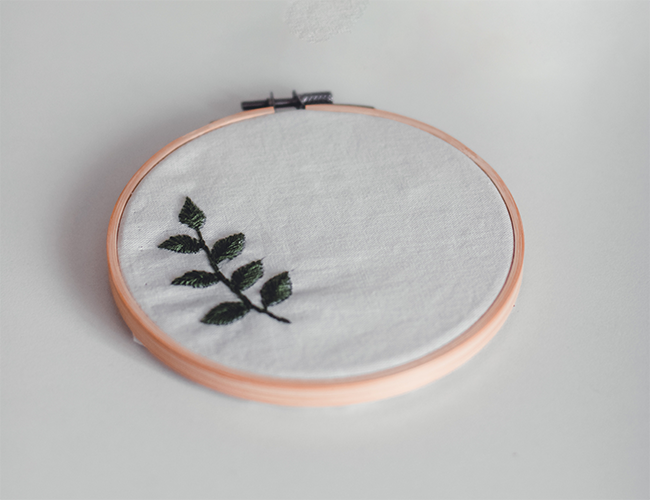 make leaf embroidery