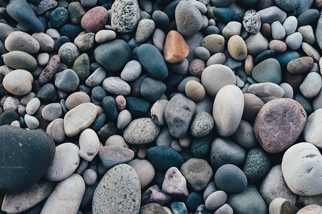 making jewelry from rocks_