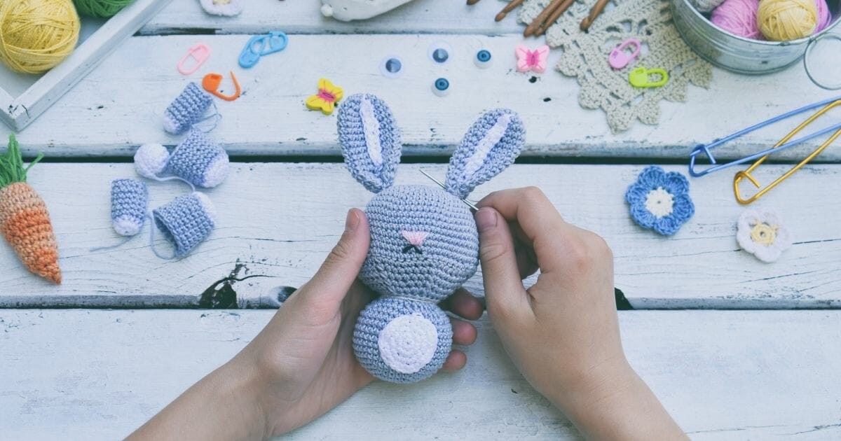 making rabbit with carrot 