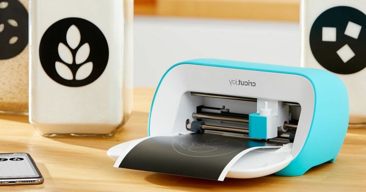 cricut machine on desk